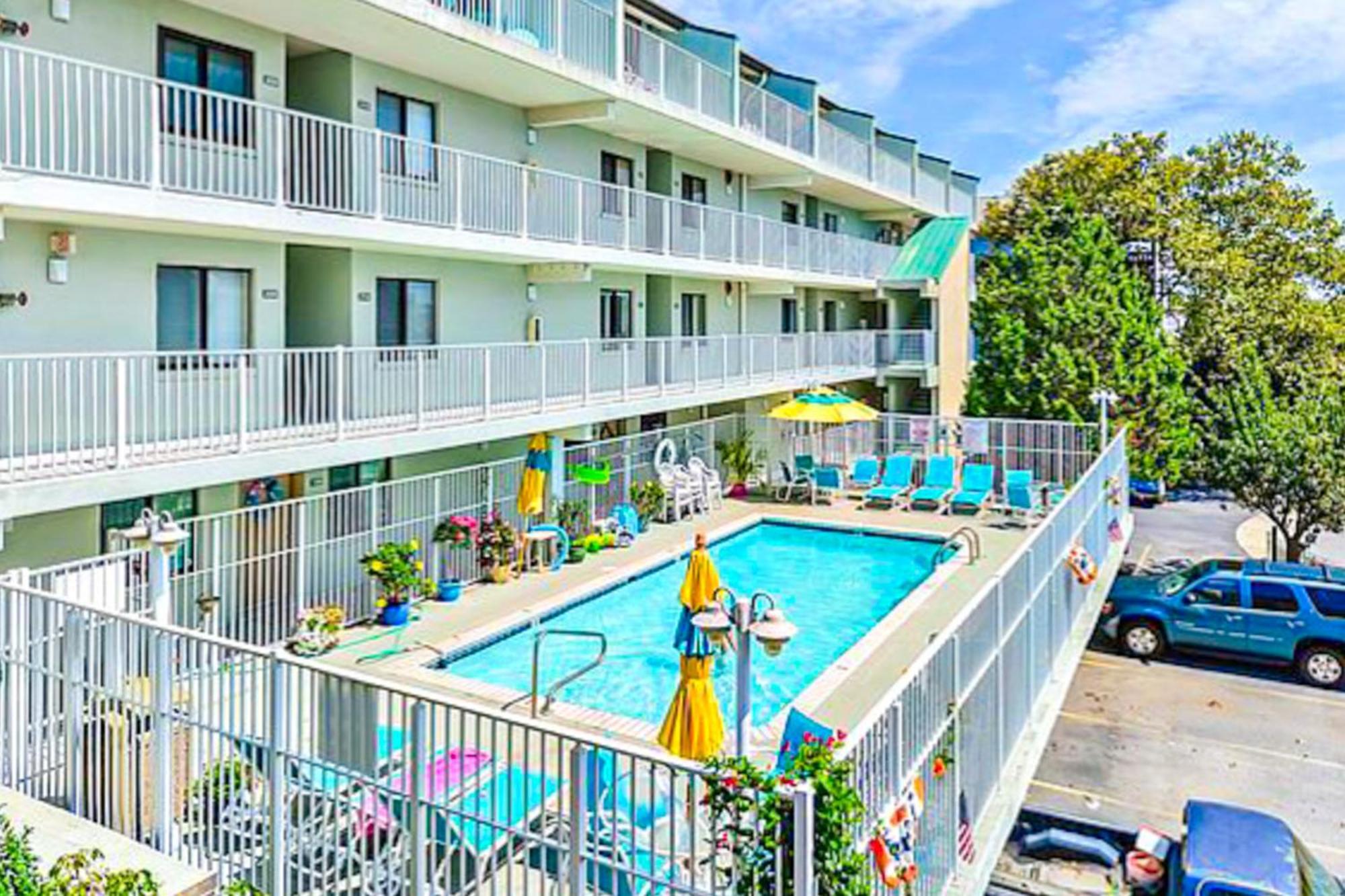 Pintail Point Condos Ошен Сити Номер фото